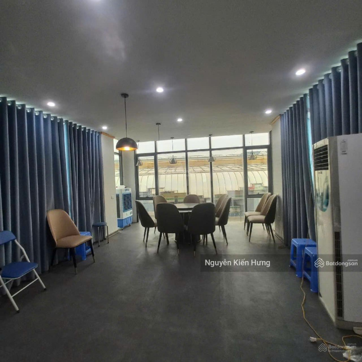Siêu phẩm – Lô góc – Mặt phố Nguyễn Phong Sắc – Kinh doanh đỉnh cao 148m2 66 tỷ
