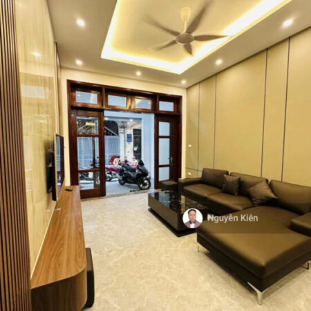 Bán nhà riêng tại Trần Thái Tông, Dịch Vọng, Cầu Giấy, Hà Nội, 7,1 tỷ, 35m2 giá cực chất