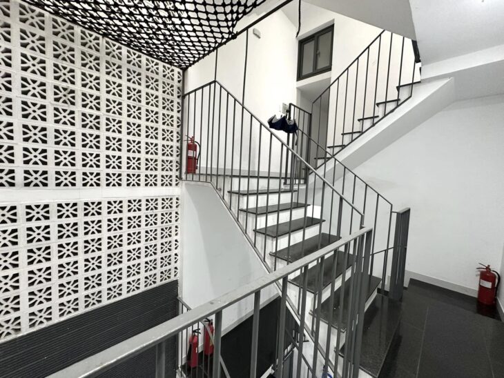 Bán Nhà 5 Tầng, 31m² Tại Gia Thượng, Long Biên – Giá Hợp Lý, An Ninh Tốt