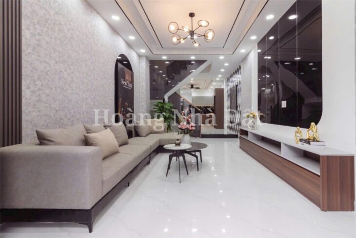 Nhà hẻm xe hơi Huỳnh Tấn Phát, 4x21m, 3 tầng, 7.9 tỷ, nội thất mới