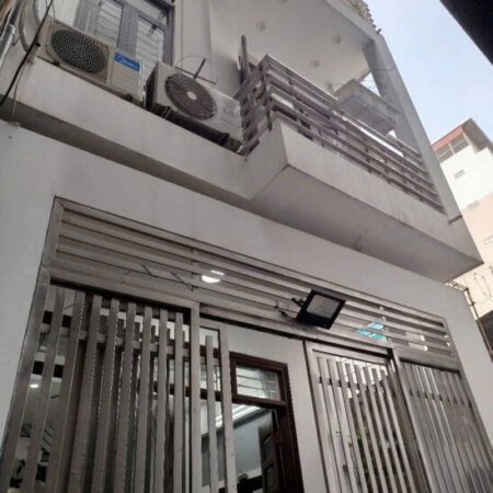 Chính chủ bán gấp nhà có 6 phòng DT: 49,5m2, 5 tầng ngõ 354 Trường Chinh, Đống Đa, TL 8.05 tỷ.