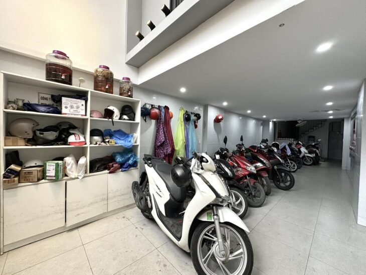 Bán Nhà 5 Tầng, 31m² Tại Gia Thượng, Long Biên – Giá Hợp Lý, An Ninh Tốt