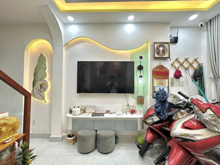 Siêu Phẩm Ngọc Thụy Long Biên, 31m², 5 Tầng, Full nội thất, Sẵn Sàng Dọn Vào Ở 0902318197