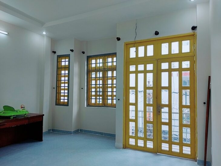 Bán gấp nhà VŨ TÙNG BÌNH THẠNH – 4.6m x 18m – cho thuê 15tr