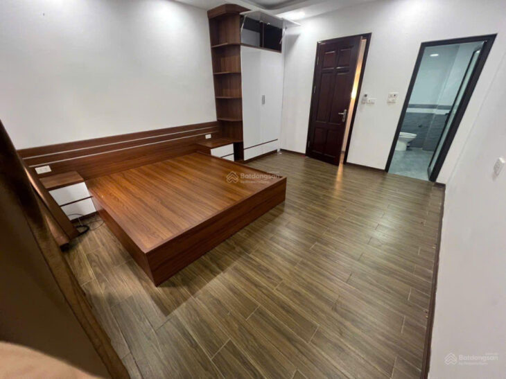 CHỦ CẮT LỖ – LÔ GÓC VĂN PHÚ – DT 31m2*5T – 2 MẶT THOÁNG – NGÕ 3 GÁC