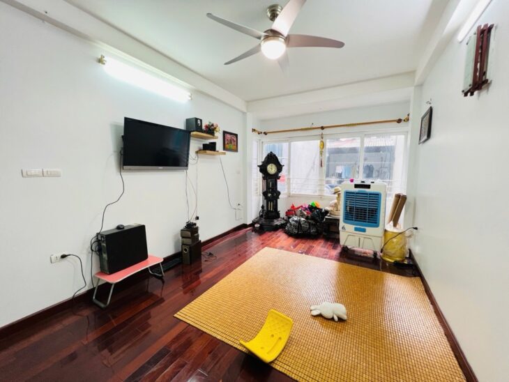 NHÀ PHỐ MAI DỊCH 50M2 X 7 TẦNG – 15.5 TỶ – Ô TÔ ĐỖ CỬA – 10 PHÒNG KINH DOANH