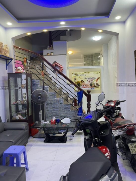 Bán gấp nhà NGUYỄN ĐÌNH CHIỂU PHÚ NHUẬN – nhỉnh 5 tỷ – 4 tầng – 5 phòng ngủ.