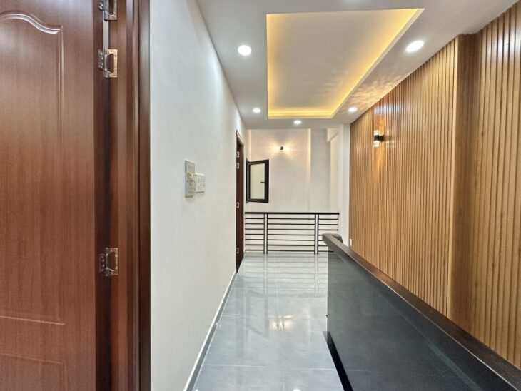 Diện tích 6m x11m – 4 phòng ngủ – NƠ TRANG LONG – gần HXH sổ đẹp.