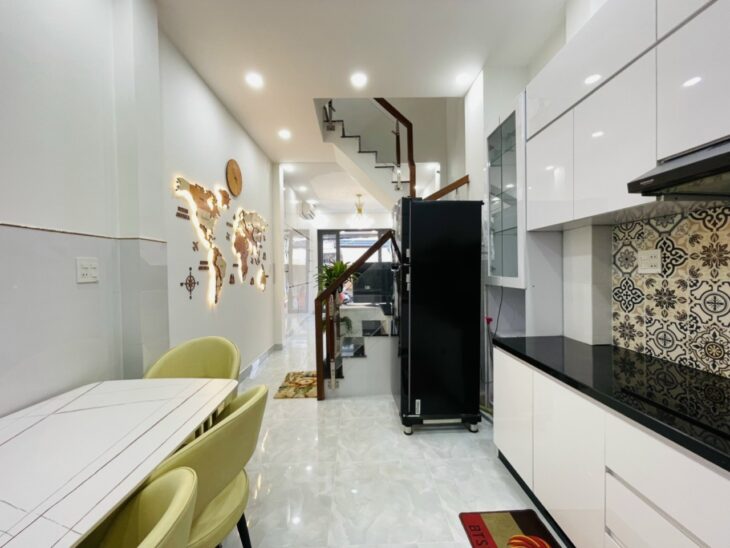 Bán gấp nhà, HXH, 4 lầu, PHAN ĐĂNG LƯU, BTCT, 55m2, giá 4.8 tỷ