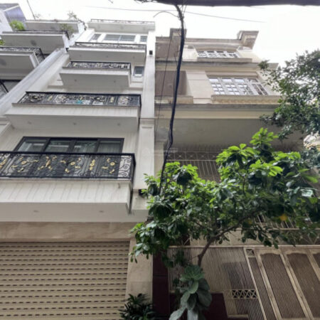 Phố Vũ Tông Phan, ô tô qua kinh doanh, nhà đẹp 39m2 x5 tầng, 7.59 tỷ, sổ vuông A4