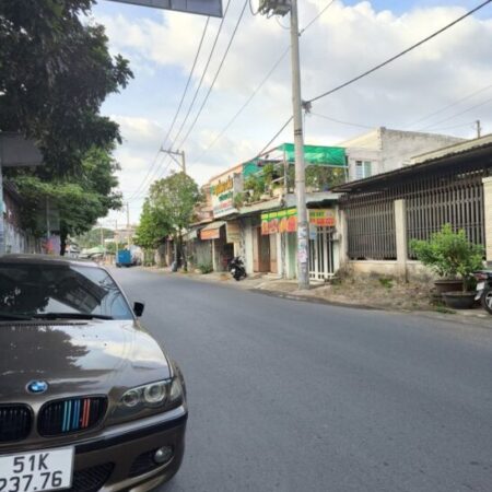 Bán nhà mặt phố Linh Xuân, Thủ Đức, 60m², 3.9 tỷ, sổ hồng