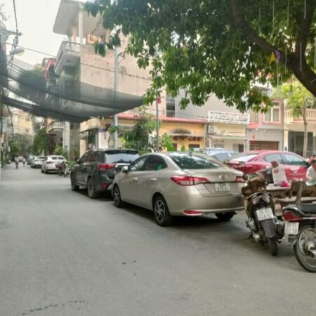 ‘BÁN NHÀ PHỐ NGÔ QUYỀN, Ô TÔ ĐỖ CỬA, BA MẶT THOÁNG, 52m, 6.8 tỷ
