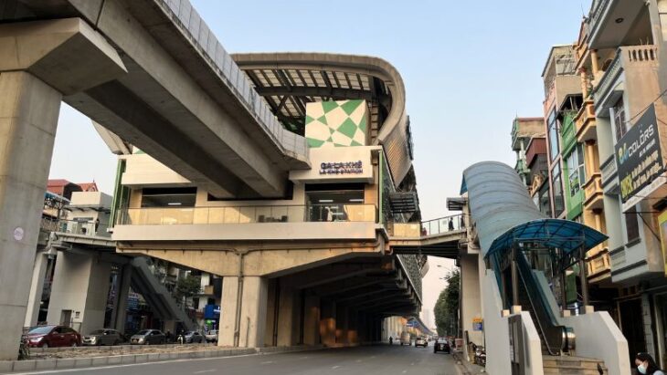 ‘BÁN NHÀ PHỐ NGÔ QUYỀN, Ô TÔ ĐỖ CỬA, BA MẶT THOÁNG, 52m, 6.8 tỷ