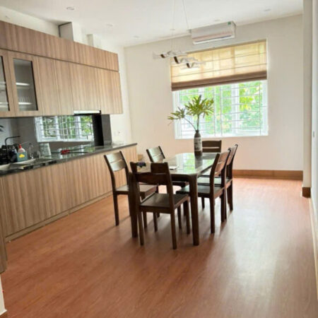 Bán nhà phố Dọc Bún 1, ô tô đỗ cửa, 5 tầng, 50m, 13.5 tỷ