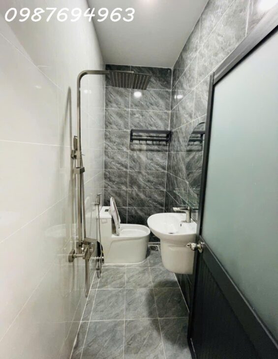 Q7 TÂN KIỂNG CÁCH MẶT TIỀN ĐƯỜNG SỐ 20M NGANG 4.1x11M GẦN CHỢ TÂN MỸ SỔ VUÔNG ĐẸP 5.xT