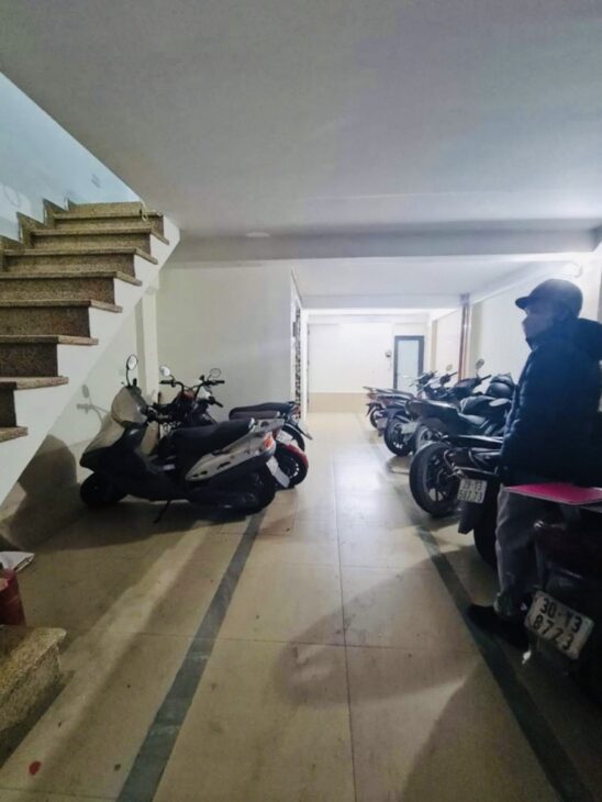 BÁN NHÀ PHỐ HUỲNH THÚC KHÁNG, MỖI NGÀY CÓ 3 triệu, 11 tầng, 48m, 16.3 tỷ