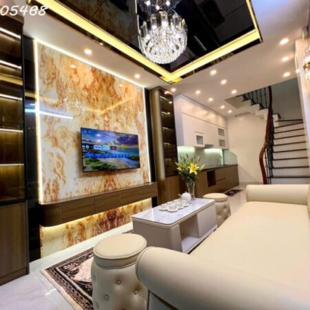 CẦN TIÊN BÁN GÂP NHÀ TẠI ĐỘI CẤN, BA ĐÌNH.28M, 4T, FULL NỘI THẤT XỊN. GIÁ BÁN 6.3 TỶ