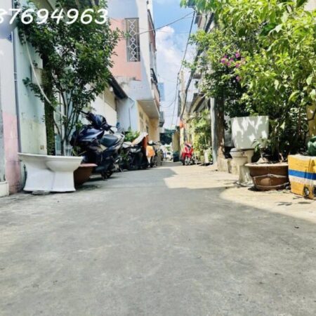 Q7 TRẦN XUÂN SOẠN 30M2 3 TẦNG GẦN MẶT TIỀN NỞ HẬU TÀI LỘC 3.xT