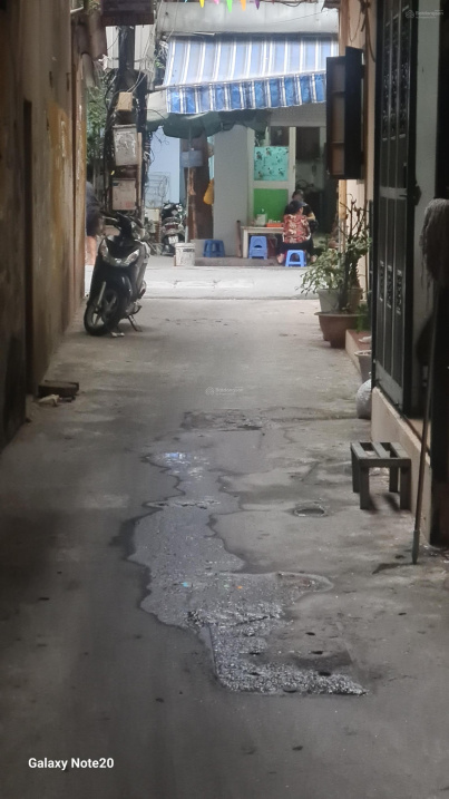 Bán nhà 3 tầng 92m2 mặt tiền 6,8m ôtô chạy quanh nhà tại Đội Nhân Ba Đình giá chỉ 18 tỷ