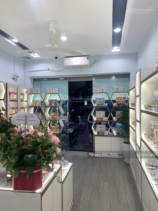 Siêu phẩm nhà phố – Kinh doanh – Vỉa hè rộng – Đường Cầu Giấy 51m2 5 tầng 18.8 tỷ