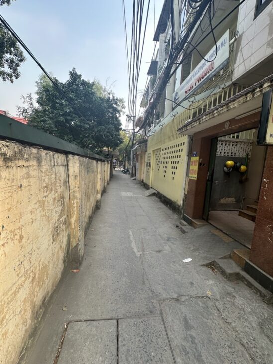 NHÀ ĐẸP PHỐ TRẦN CUNG – 38M2 X 5 TẦNG – 7.4 TỶ – CĂN GÓC 2 MẶT THOÁNG.