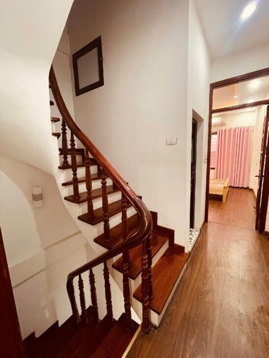 SIÊU HIẾM – NHÀ ĐẸP CẦU GIẤY 36M2 x 5 TẦNG – 7.5 TỶ – Ô TÔ – VỊ TRÍ ĐẮC ĐỊA