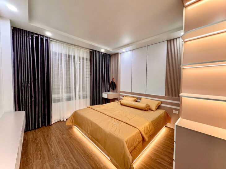 NHÀ ĐẸP VÕ CHÍ CÔNG – NGÕ THÔNG Ô TÔ – 35M2 X 5 TẦNG – 6.75 TỶ – ĐÓN TẾT MỚI