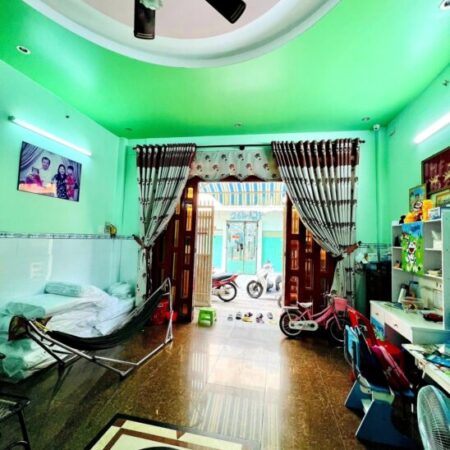 Bán nhà 4 tầng, 65m², 4PN, 4WC, 5.8 tỷ, Bình Tân, sổ hồng
