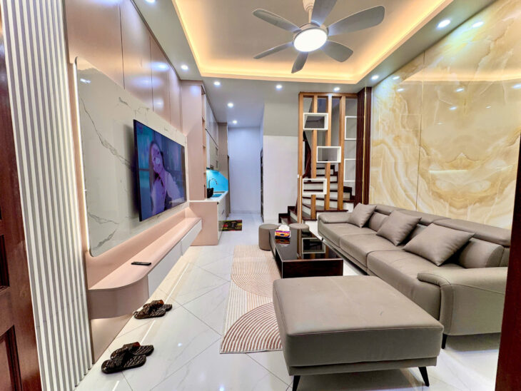 NHÀ ĐẸP VÕ CHÍ CÔNG – NGÕ THÔNG Ô TÔ – 35M2 X 5 TẦNG – 6.75 TỶ – ĐÓN TẾT MỚI