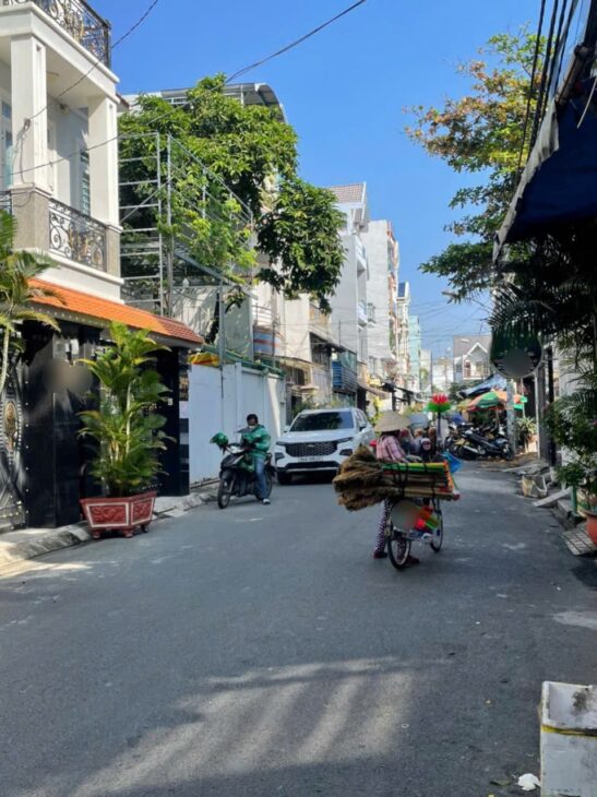 Bán nhà 64m2, 2 tầng, 3PN, ngõ Lê Văn Quới, Bình Tân – 5.9 tỷ