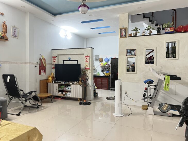 Bán nhà 60m², 2 tầng, 3PN, 5.7 tỷ, Lê Văn Quới, Bình Hưng Hòa A, Bình Tân