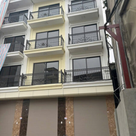 B.ÁN NH.À NGÕ 169 HOÀNG MAI – NHÀ MỚI ĐẸP Ở NGAY ĐÓN TẾT VÀI BƯỚC RA MẶT NGÕ Ô TÔ, THÔNG THOÁNG