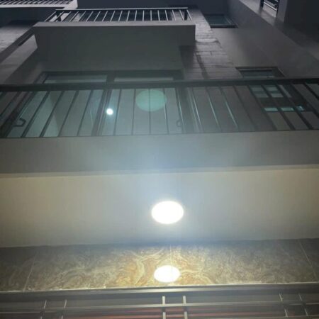 BÁN NHÀ, NHỈNH 5 TỶ,THẠCH BÀN, GẦN AEON, CẠNH TRƯỜNG HỌC