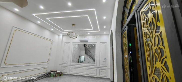 Siêu hiếm! Bán nhà Thịnh Hào 1, ngõ rộng 5m, oto đỗ cửa, KD VIP, 45m2, 4T, MT 6.5m, chỉ 10. X tỷ