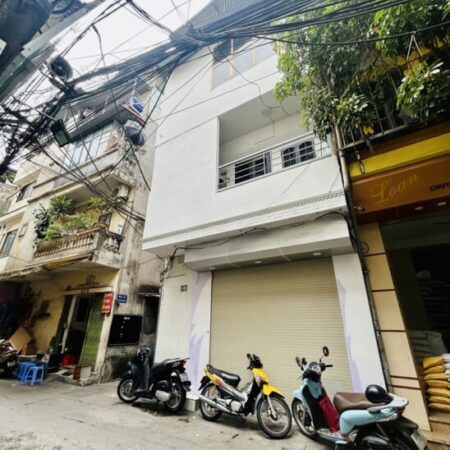 Bán nhà đẹp Gia Quất – Dân Xây – Ô tô – 40m2 – 4 tầng – Nhỉnh 5 tỷ (TL)