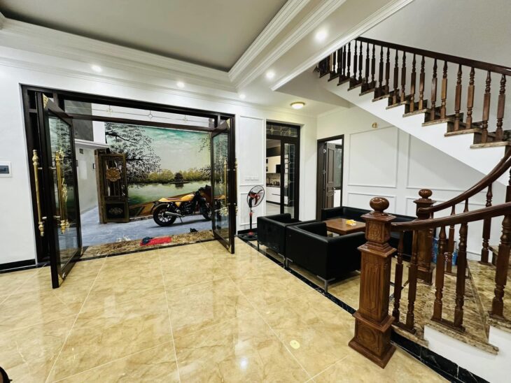 Siêu VIP, Bán nhà Phạm Ngọc Thạch, Biệt thự oto đỗ cửa đẹp long lanh, dt khủng 122m2, 3T, 14,5 tỷ