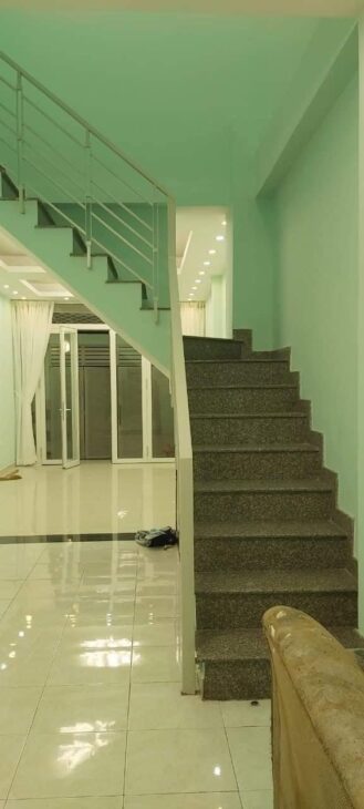 Bán gấp nhà NGUYỄN LÂM, BT, 4m x 19m, 2 lầu, giá 5.8 tỷ