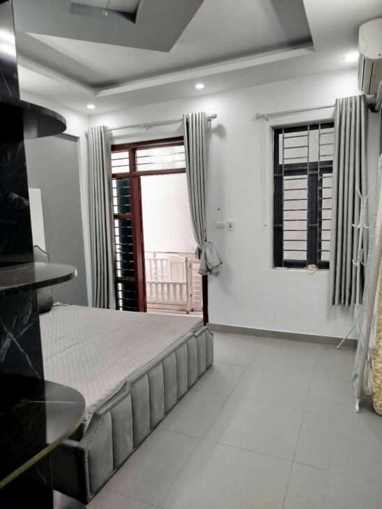 Chính chủ bán gấp nhà có 6 phòng DT: 49,5m2, 5 tầng ngõ 354 Trường Chinh, Đống Đa, TL 8.05 tỷ.