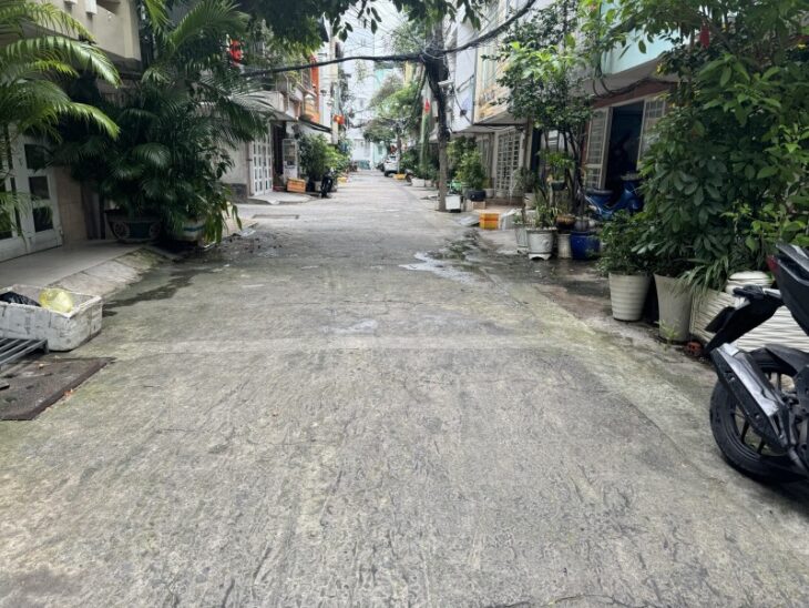 Bán CĂN HỌ DỊCH VỤ UNG VĂN KHIÊM – doanh thu 350tr/th – 74 phòng