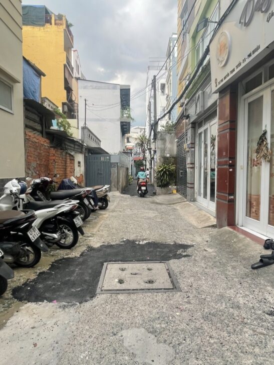 Bán CHDV NGUYỄN TRONG TUYỂN – PHÚ NHUẬN – 115m2 – 18 phòng – 125tr/th