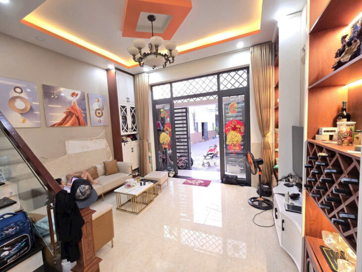 NHÀ ĐẸP MÊ LY – 4 TẦNG – 4PN CỰC ĐẸP – TẶNG LUÔN NỘI THẤT XỊN – HXH – KHU AN NINH – DÂN TRÍ CAO –