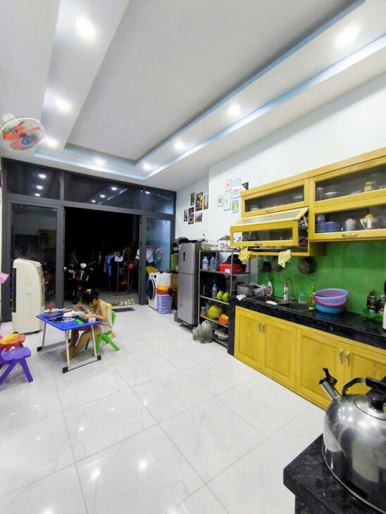 Hàng Thơm – Bán nhà 109M2 HXH, Ngang 8.4M, Gần Phạm Văn Đồng – Tô Ngọc Vân – Chỉ 5,x tỷ