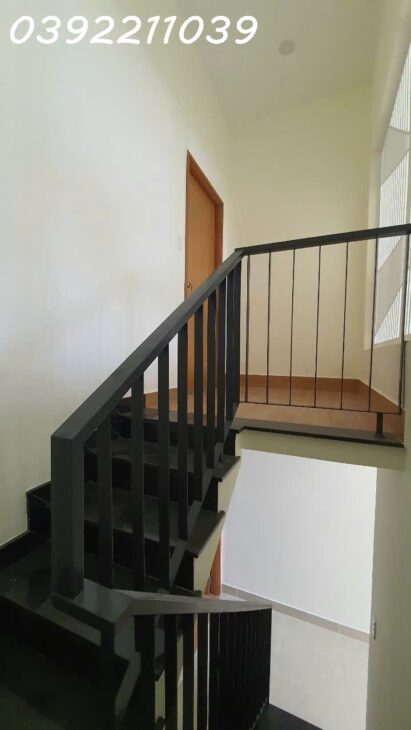 Nhà HXH Phạm Văn Đồng, 100m2, 2 tầng, ngay trung tâm, cho thuê 10tr/tháng, Thiết kế kiểu biệt thự