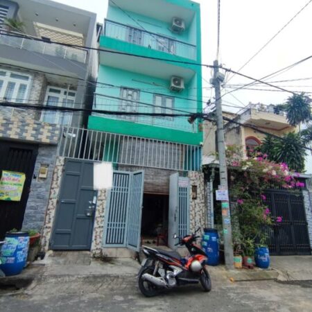 Bán gấp Căn hộ dịch vụ Mặt tiền 3 tầng 12 phòng, thu 36tr/ tháng, Linh tây, Thủ Đức 101 m2