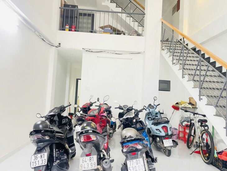 CỰC PHẨM CHDV 7 PHÒNG FULL NỘI THẤT – DOANH THU 35TR/THÁNG (THƠM) – VÀI BƯỚC RA HOÀNG DIỆU 2 – CHỈ