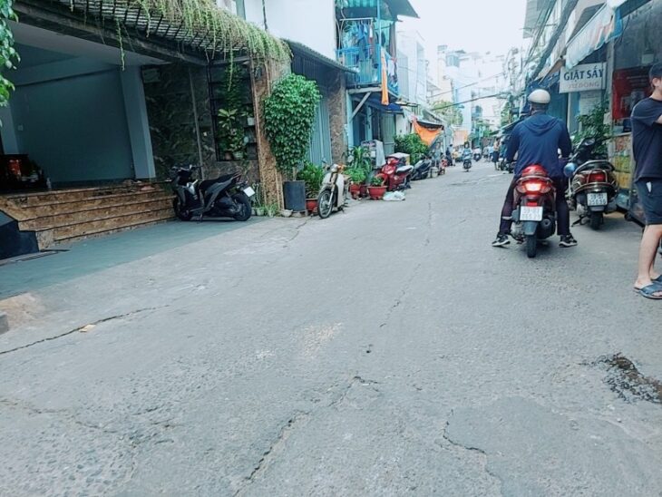 Bán gấp nhà VŨ TÙNG BÌNH THẠNH – 4.6m x 18m – cho thuê 15tr