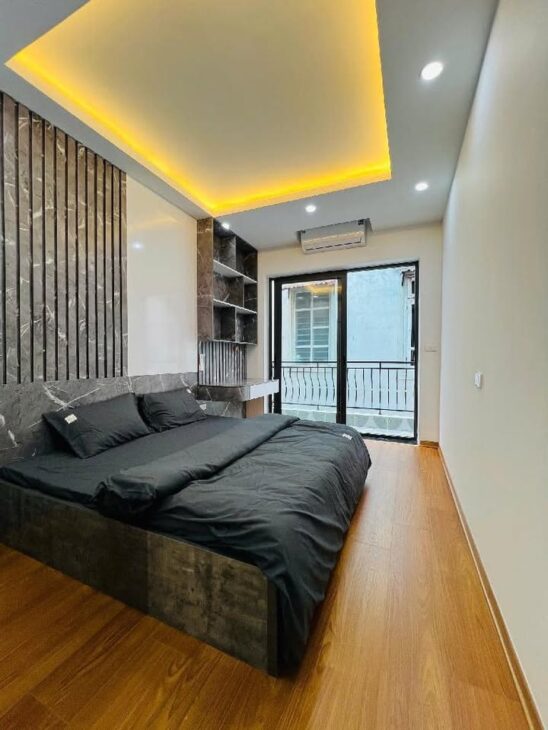 Bán nhà 32m², 5 tầng, 3PN, 4WC, Tân Mai, Hoàng Mai, 4.2 tỷ, sổ đỏ