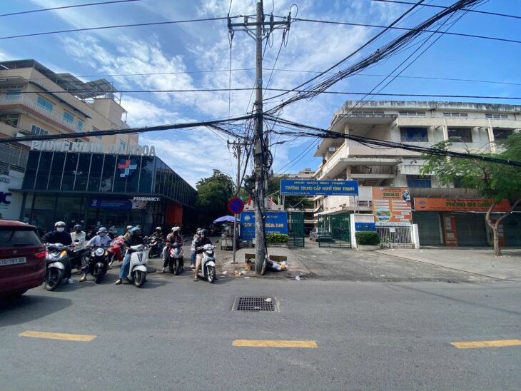 Bán Nhà sát HXH Phan Văn Trị ngay Đại Học Văn Lang Chỉ Nhỉnh 4 Tỉ