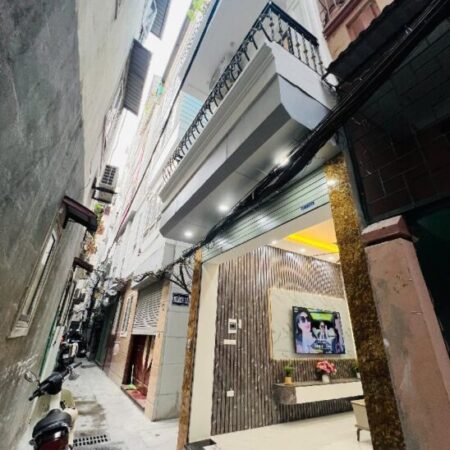 Nhà Lô Góc. phô Cự Lộc Thanh Xuân_3 mặt Thoáng_tiện ích đầy đủ+ Full nội thát. Nhà Lô Góc. phô Cự Lộc Thanh Xuân_3 mặt Thoáng_tiện ích đầy đủ+ Full nội thát.