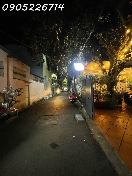 Căn nhà vị trí đẹp, 2 mặt tiền đường 6m đổ nhựa, ngang 8m, sát Nguyễn Văn Thoại, cách biển Mỹ Khê